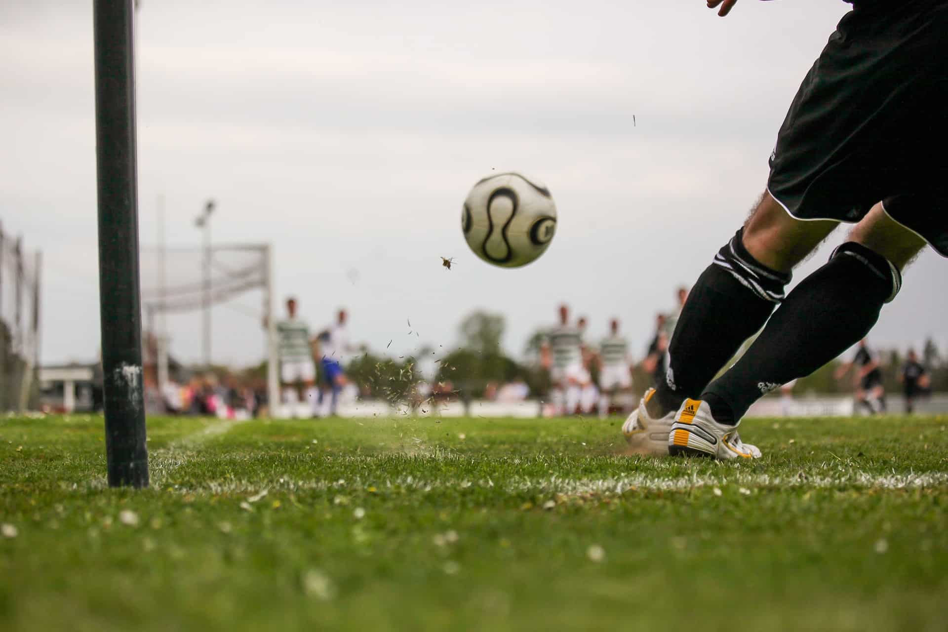 Das Bild veranschaulicht Mentaltraining im Fussball.